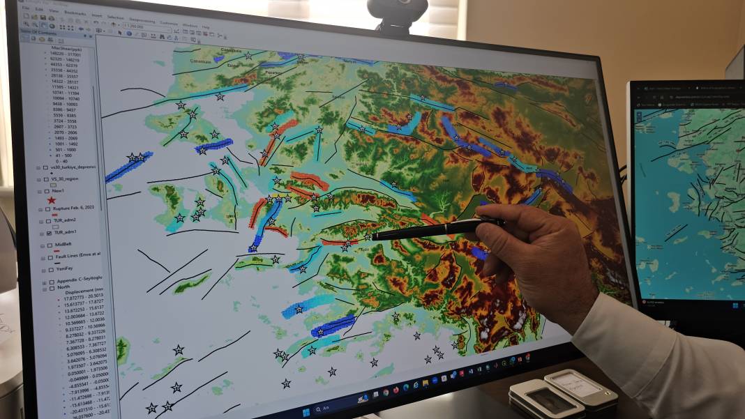 Prof. Dr. Kutoğlu: Deprem açısından en yüksek risk İzmir'de 7